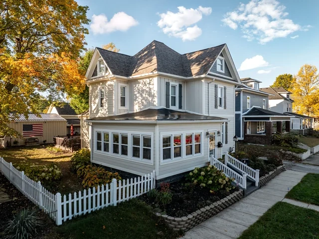 Alternate elevation of the Lebanon mixed siding and roof project