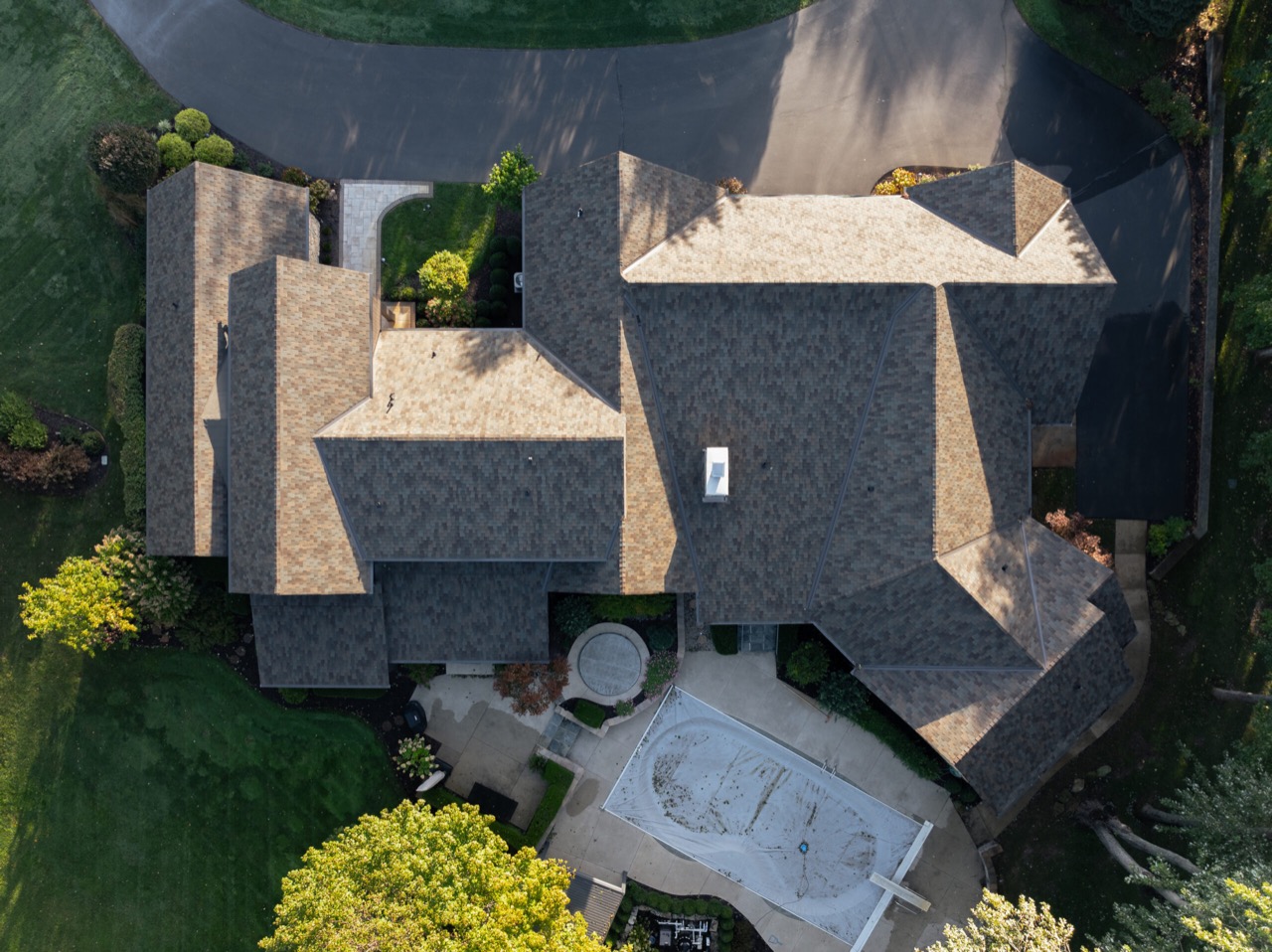 Malarkey Windsor roofing project in Crooked Stick, Carmel, IN, photo 6 of 6