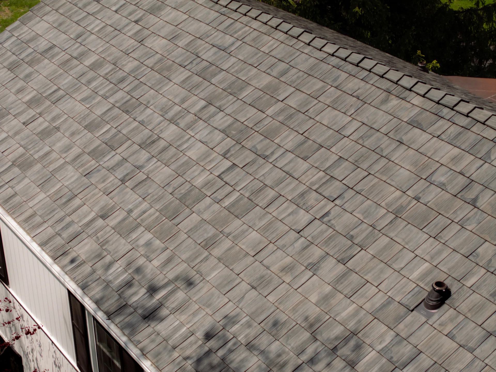 Close view of the synthetic cedar roof texture in Indianapolis, Indiana