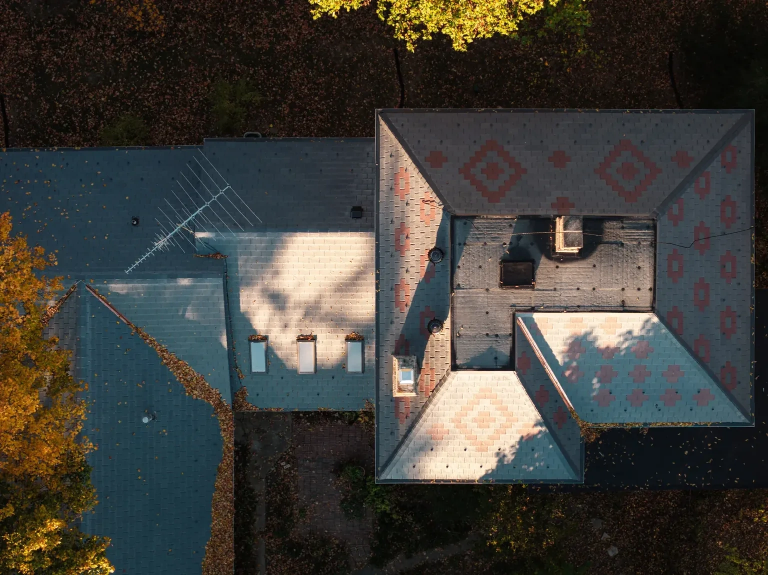 DaVinci composite slate roofing project in Kirklin, IN, photo 15 of 15