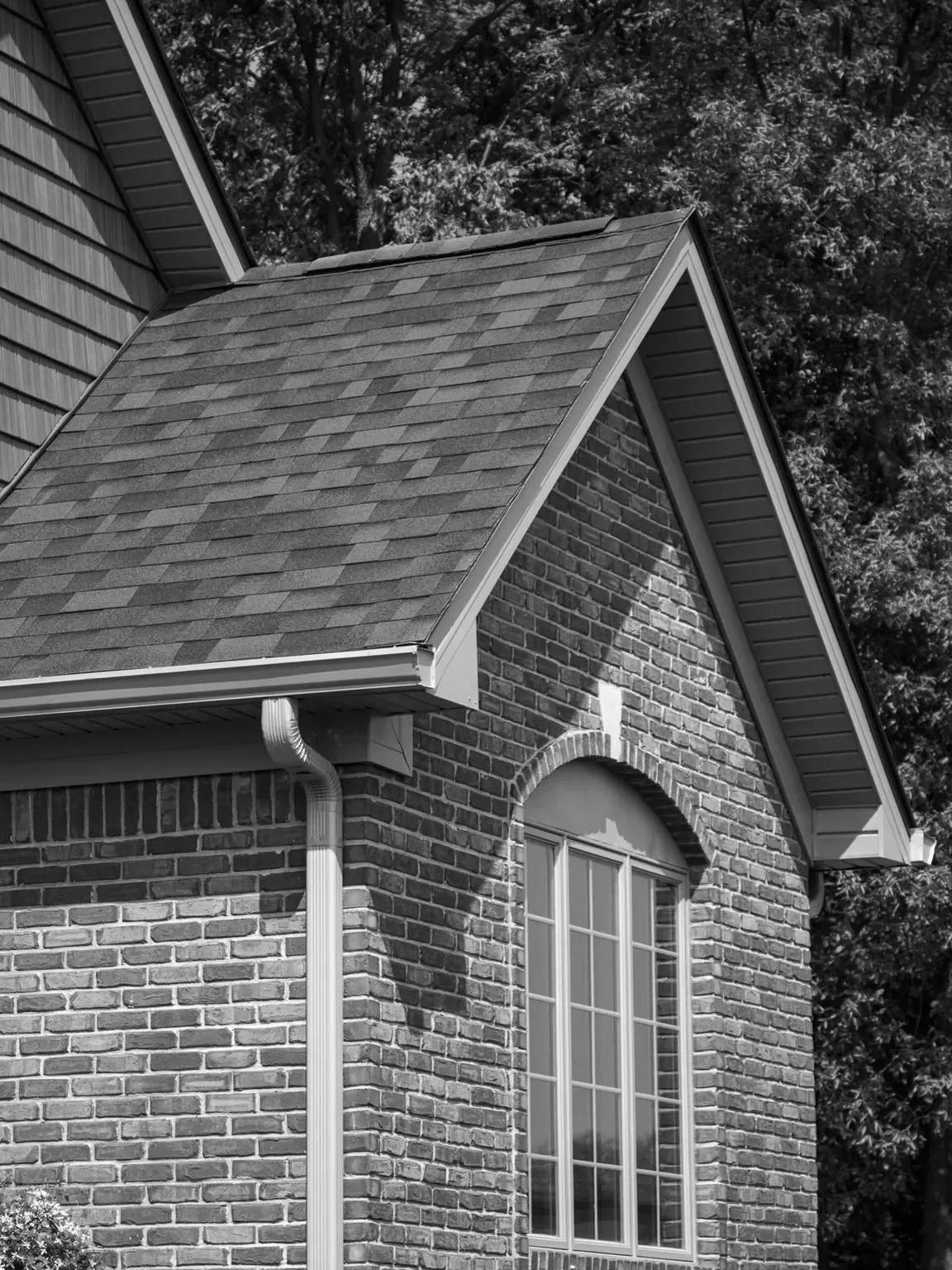 Malarkey Vista roofing, siding and gutters project in Kirklin, IN, photo 7 of 9