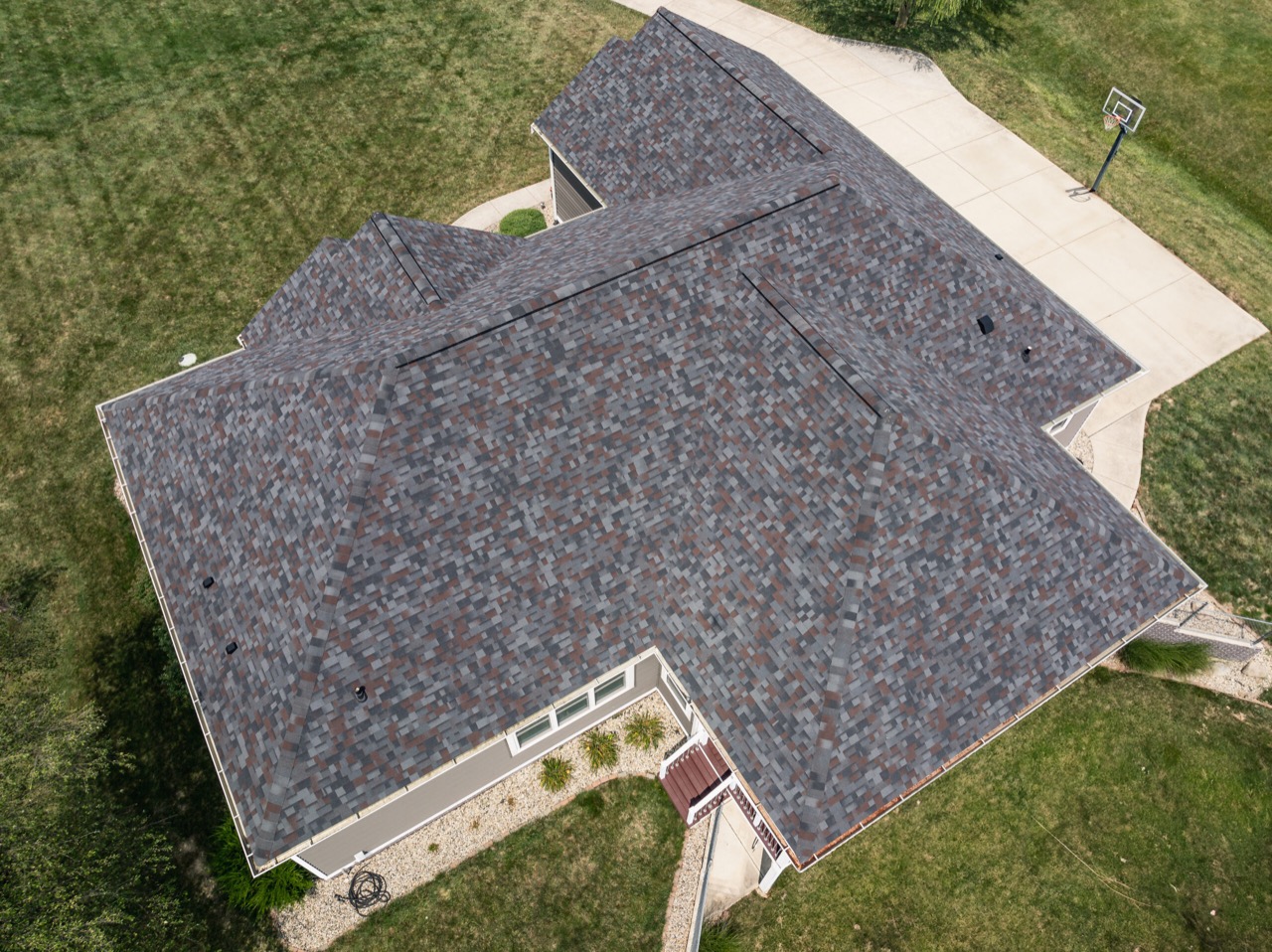 Malarkey Vista Black Oak roofing project in McCordsville, IN, photo 3 of 6