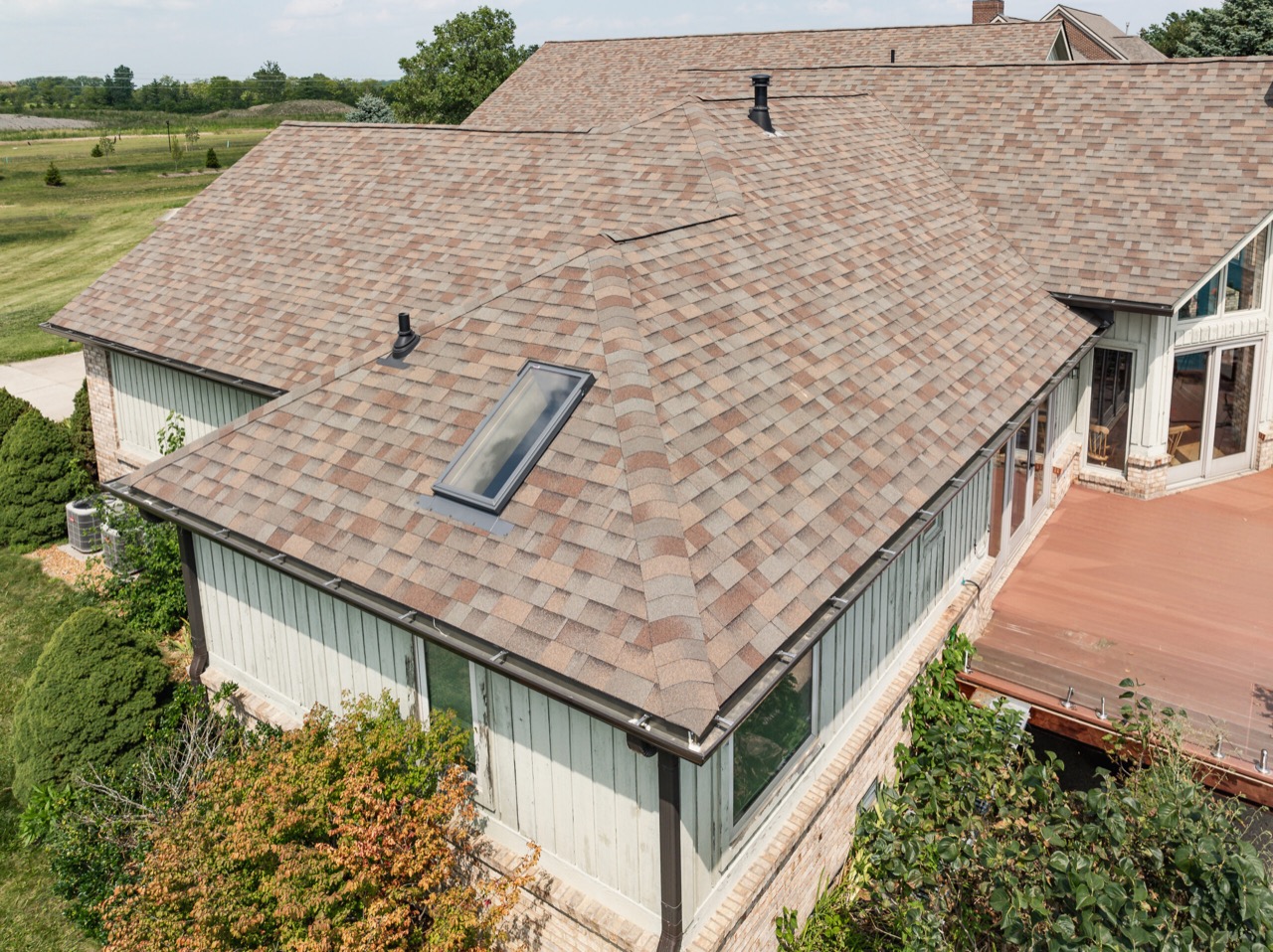 Malarkey Vista Natural Wood roofing project in McCordsville, IN, photo 2 of 6