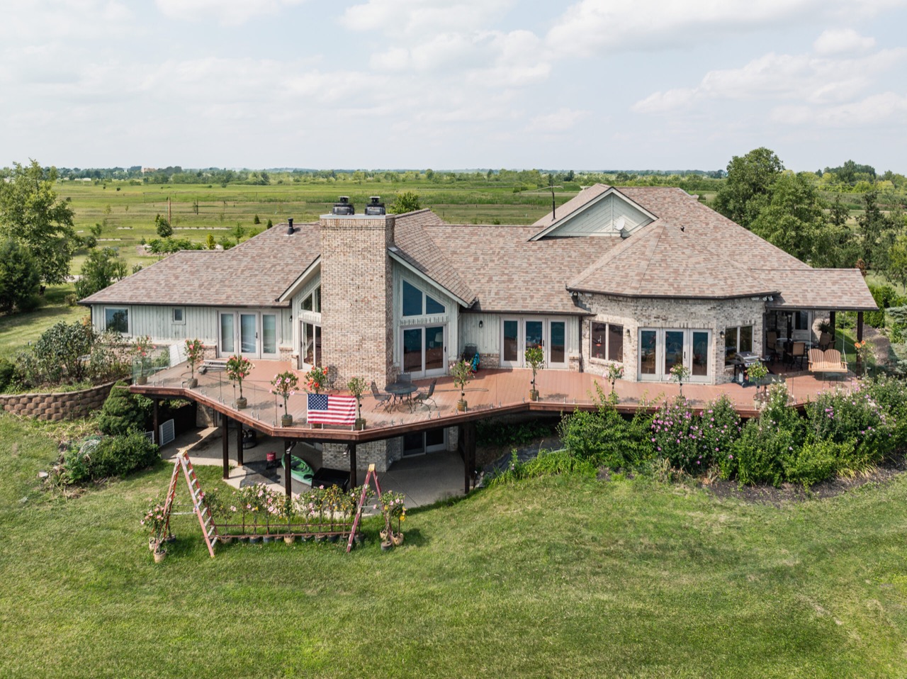 Malarkey Vista Natural Wood roofing project in McCordsville, IN, photo 6 of 6