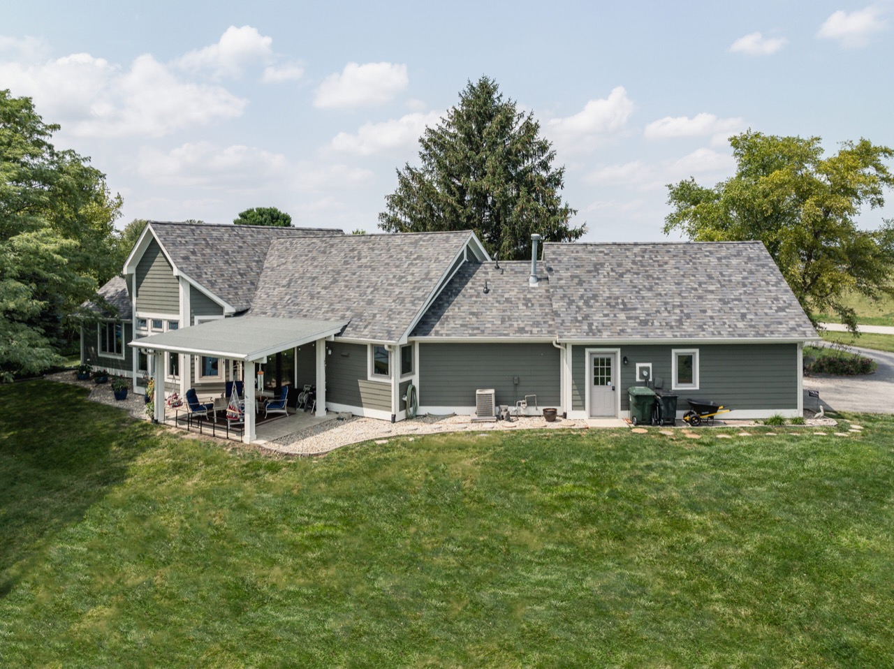 Malarkey Vista Storm Gray roofing and siding project in McCordsville, IN, photo 2 of 5