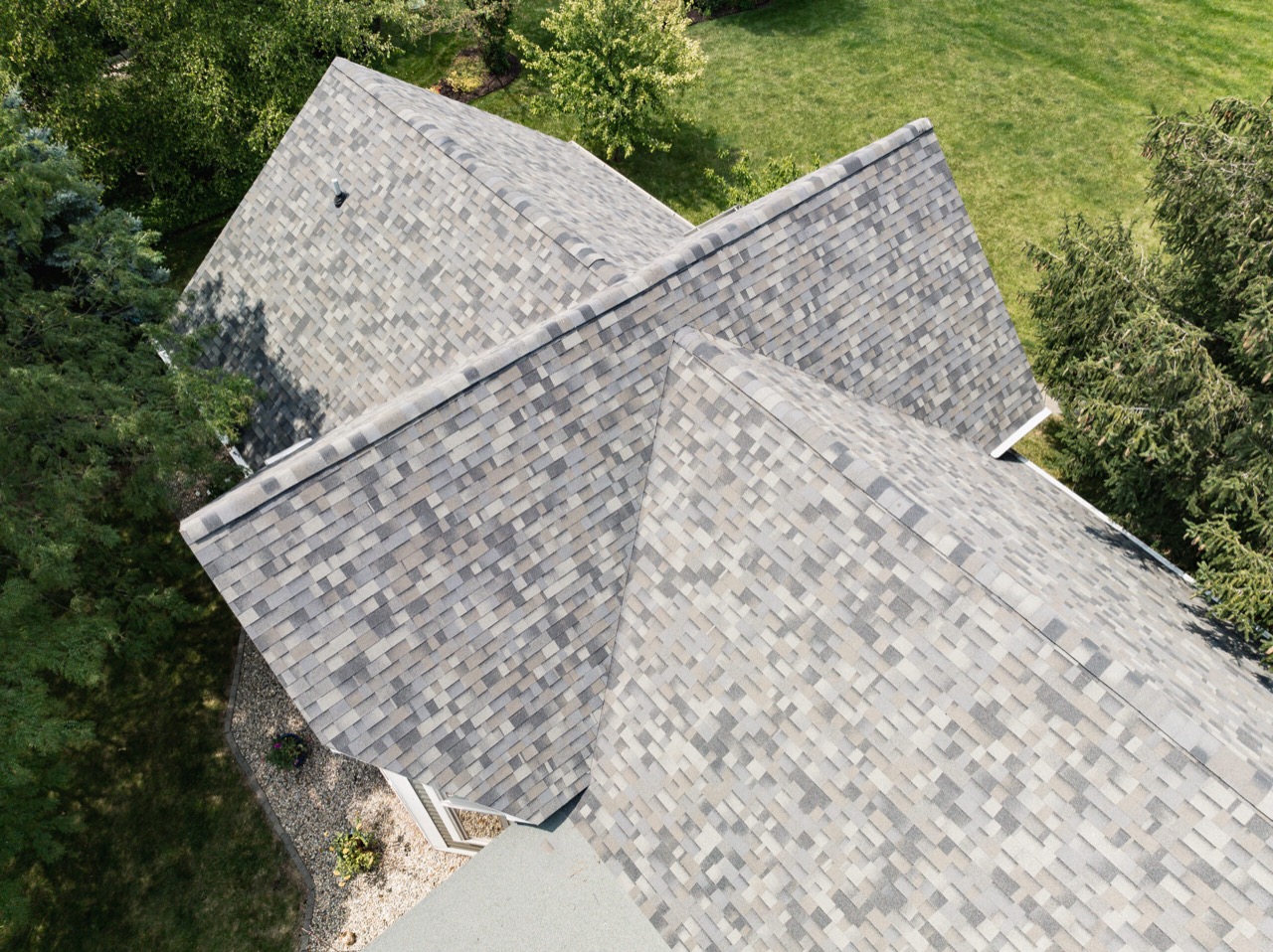 Malarkey Vista Storm Gray roofing and siding project in McCordsville, IN, photo 5 of 5
