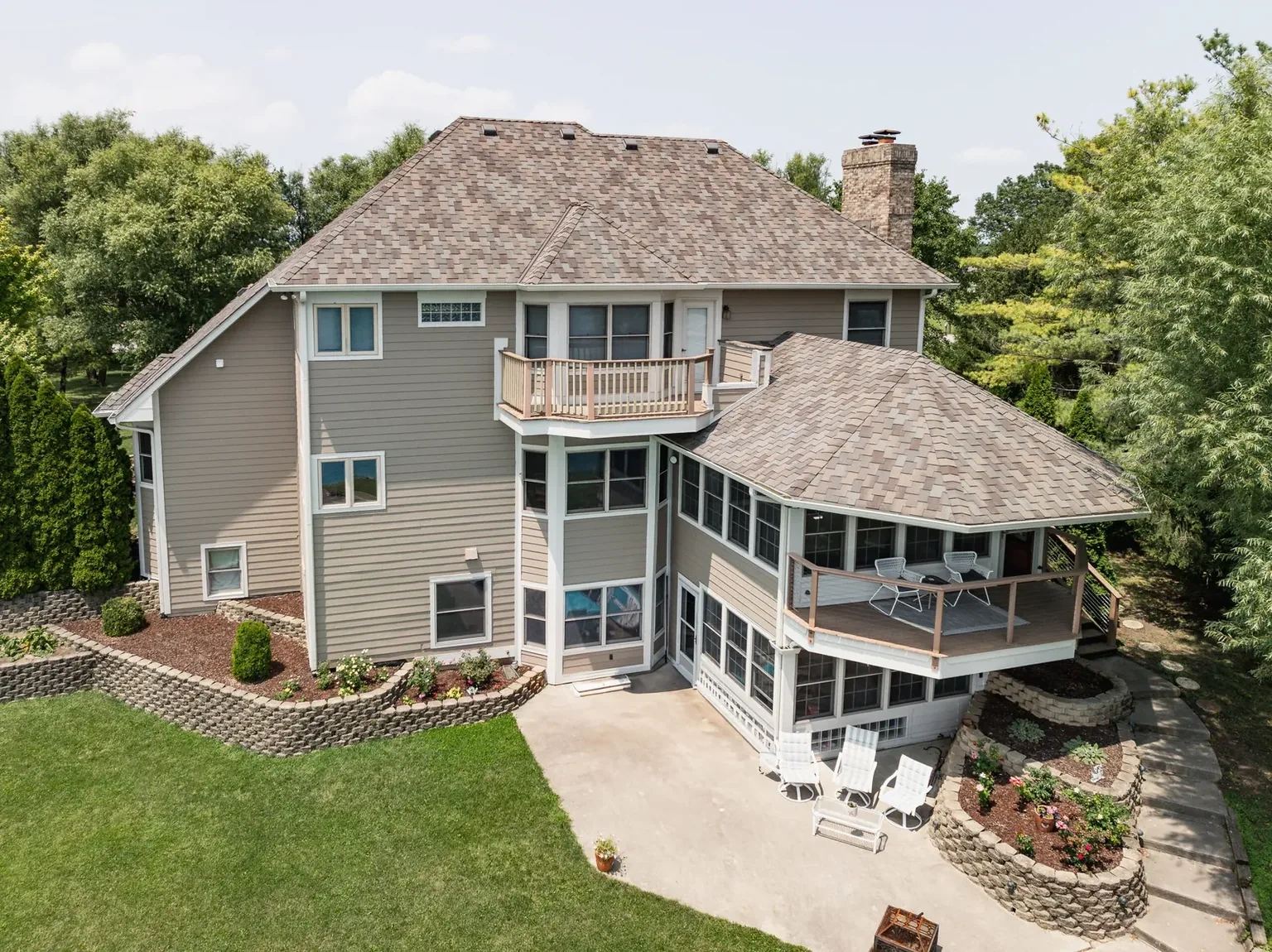Malarkey Windsor roofing and siding project in McCordsville, IN, photo 7 of 8