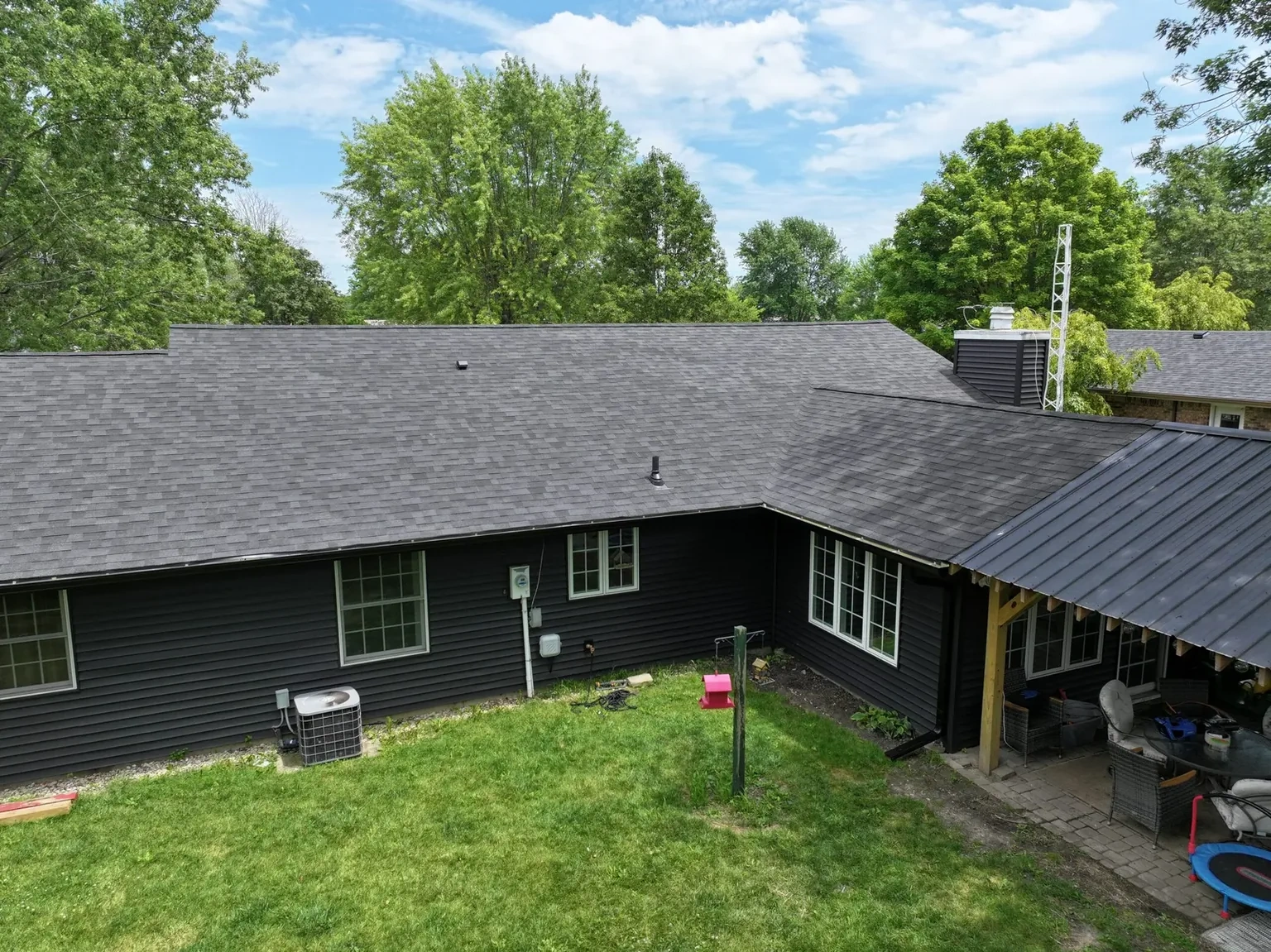 Malarkey Vista roofing, siding and gutters project in Muncie, IN, photo 7 of 8