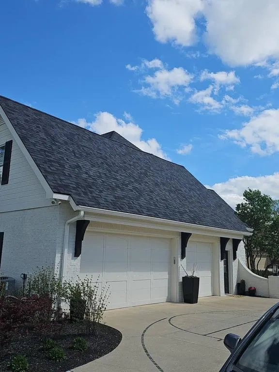 Malarkey Vista roofing project in Olde Briar, photo 5 of 9