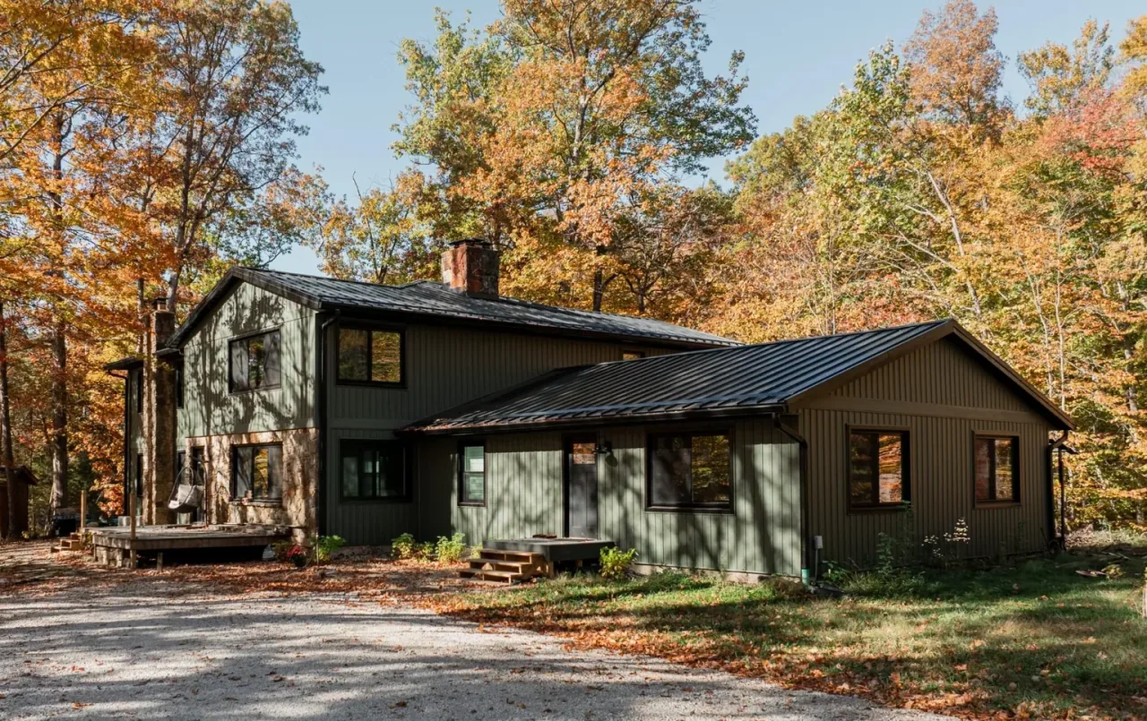 Full-house view of standing-seam metal roofing, siding and windows in Spencer, Indiana