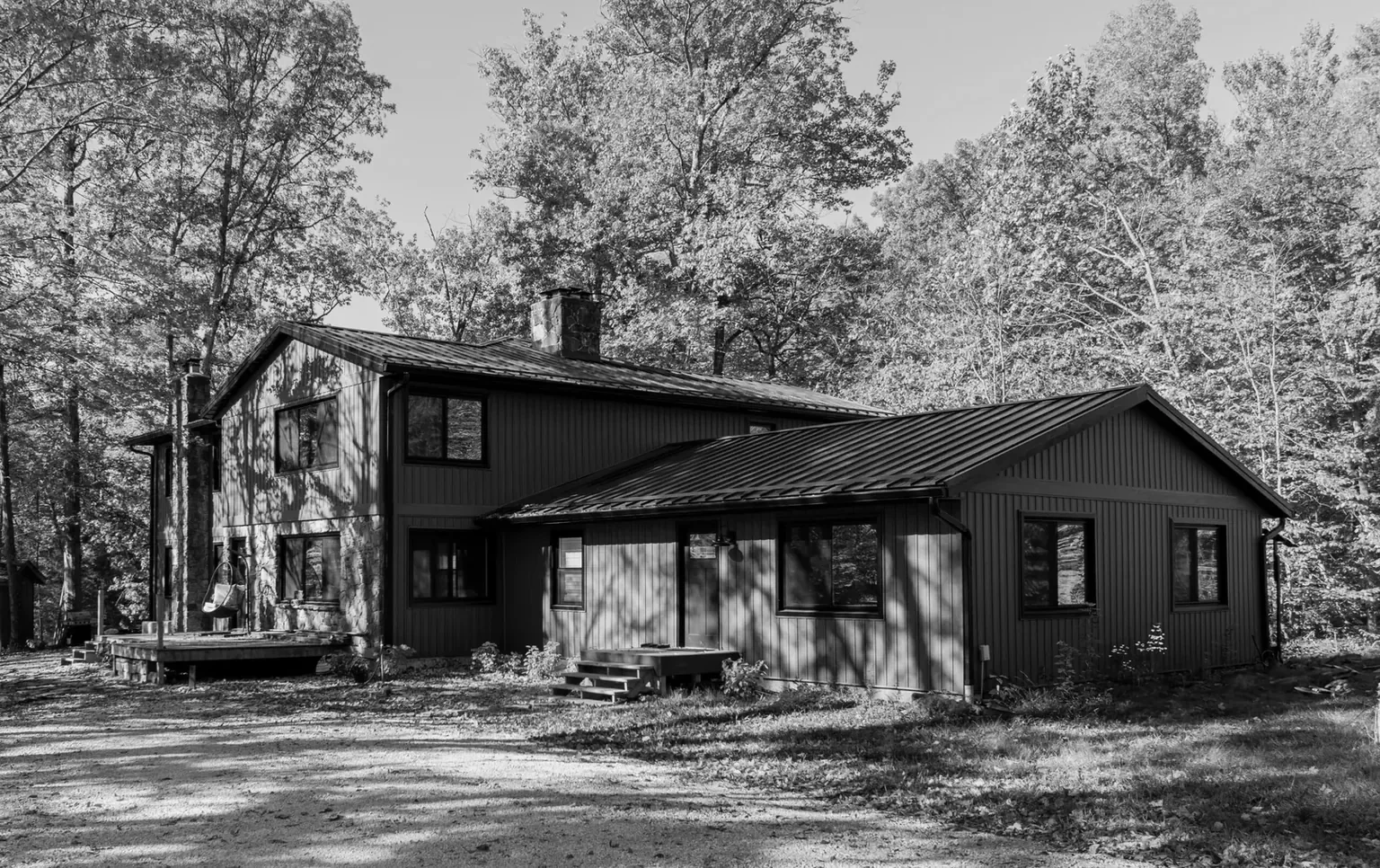 Standing-seam metal roofing, siding and windows project in Spencer, IN, photo 2 of 8