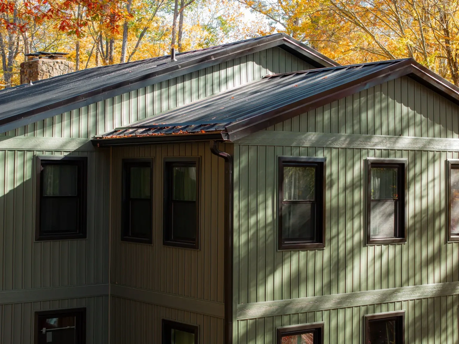 Standing-seam metal roofing, siding and windows project in Spencer, IN, photo 6 of 8