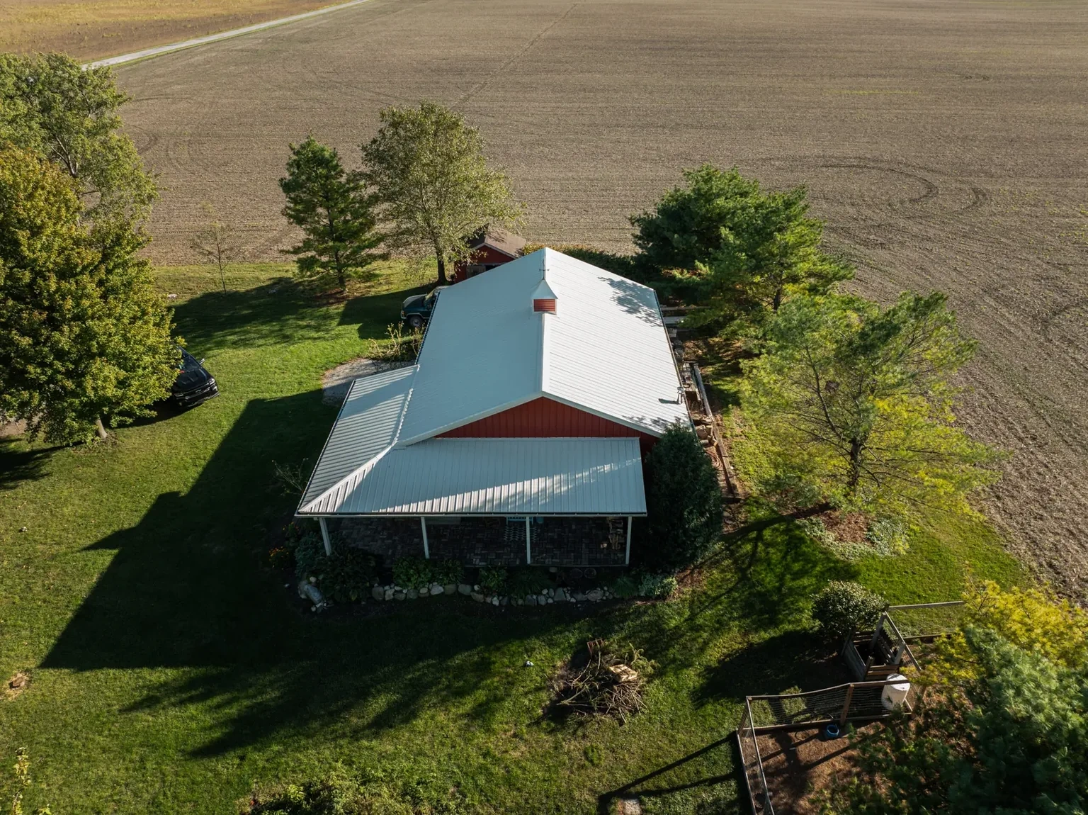 Standing-seam metal roofing and siding project in Frankfort, IN, photo 7 of 10