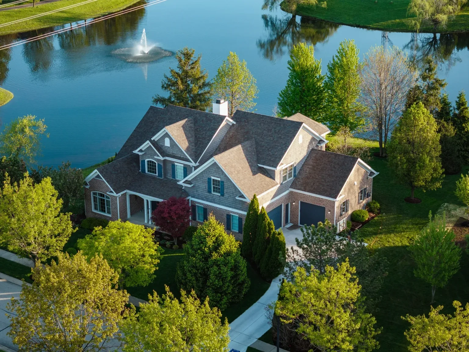 Residential roofing project in Stonegate, Zionsville, IN, photo 2 of 15