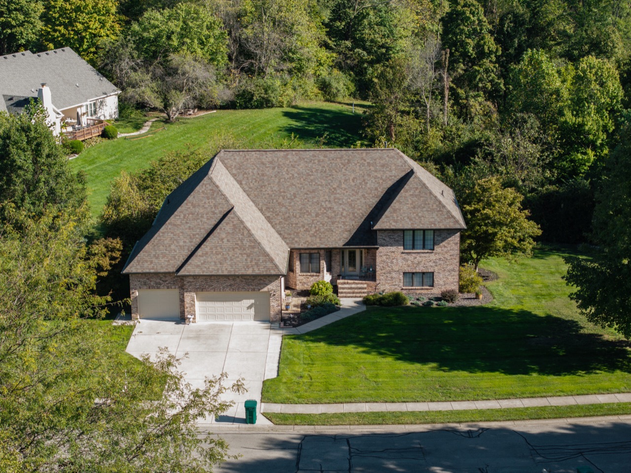 Malarkey Vista roofing project in Zionsville, IN, photo 6 of 10